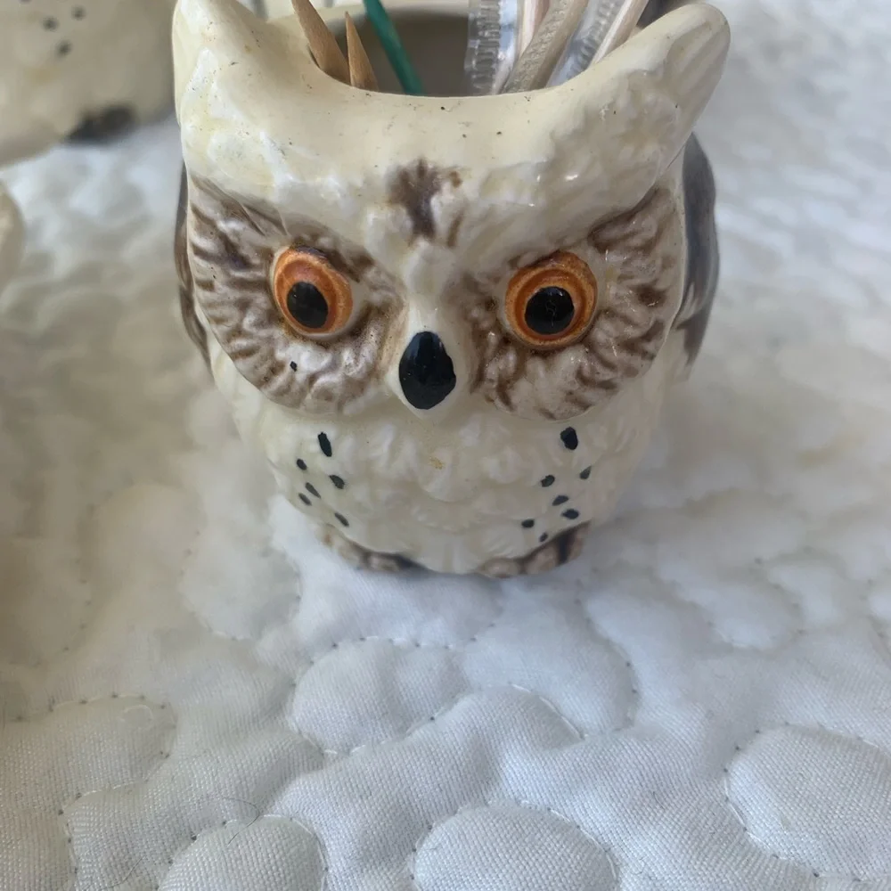 Ceramic Owl Tableware Set spoon, rest, toothpick holder, cream& sugar with lid. - Picture 4 of 10